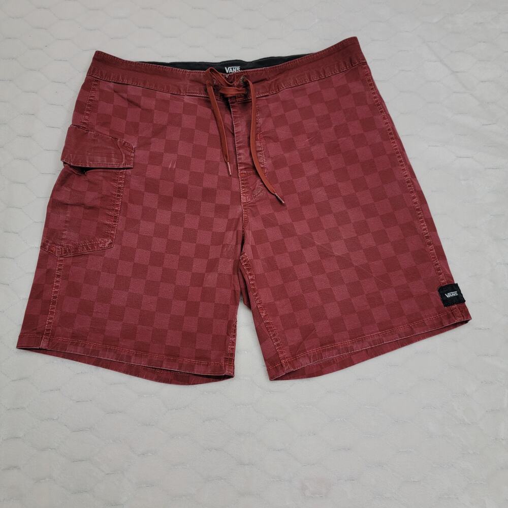 Vans Mens 31 Checkered Boardshort Style Walk Shorts Burgundy Red Cargo Twill